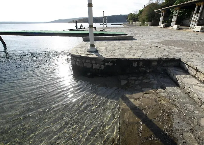 Skroco-3 By Interhome Maslenica