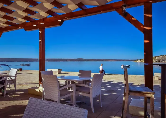 Skroco-3 By Interhome