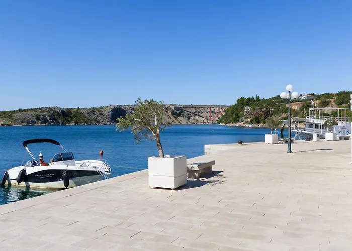 Apartmán Skroco-3 By Interhome Maslenica