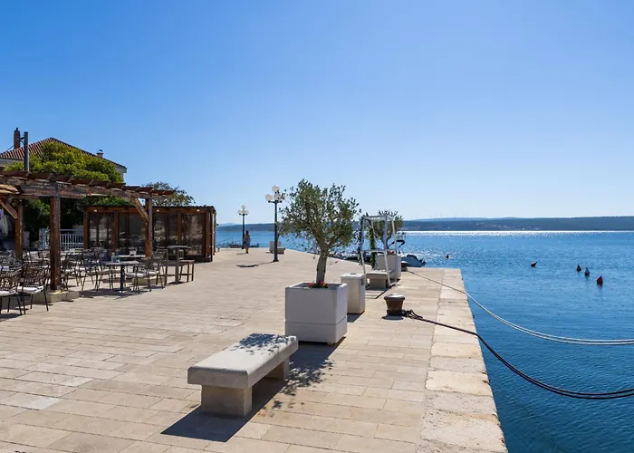 Skroco-3 By Interhome * Maslenica